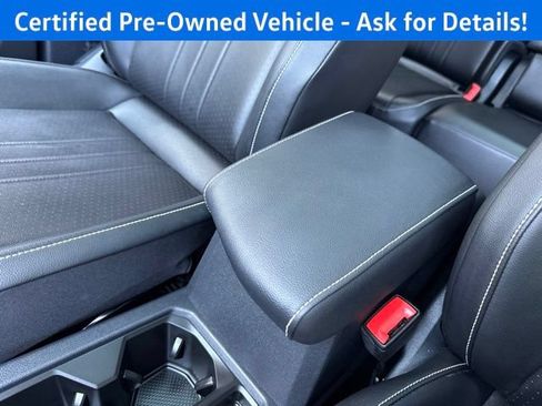 Certified 2024 Volkswagen Tiguan SE R-Line AWD/4WD image 16