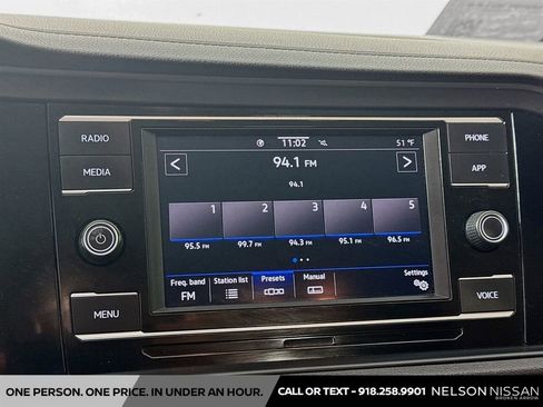 Used 2020 Volkswagen Jetta SE w/ SE Cold Weather Package FWD image 14