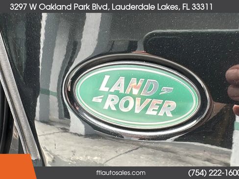 Used 2011 Land Rover LR2 HSE image 28