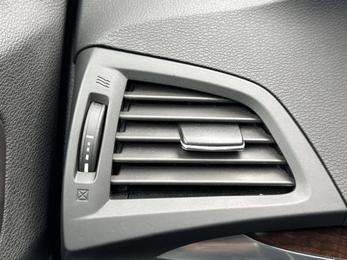 Used 2017 Acura MDX SH-AWD image 21