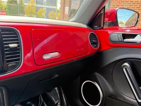 Used 2013 Volkswagen Beetle 2.5 FWD image 27