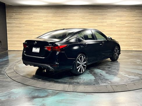 Used 2022 Nissan Altima 2.5 SR FWD image 16