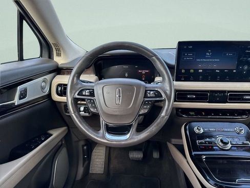 Certified 2022 Lincoln Nautilus Reserve w/ Equipment Group 202A image 26