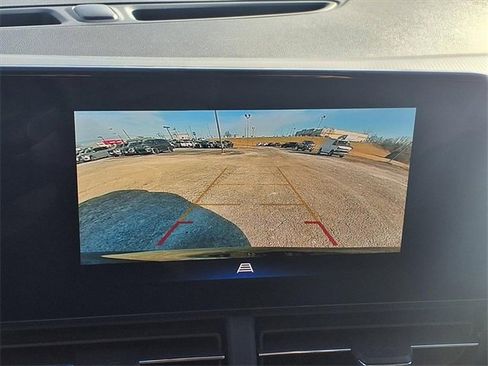 Used 2025 Chevrolet Trax LT w/ LT Convenience Package image 49