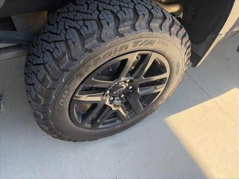 Used 2024 Chevrolet Silverado 1500 LT Trail Boss w/ Convenience Package II AWD/4WD image 7