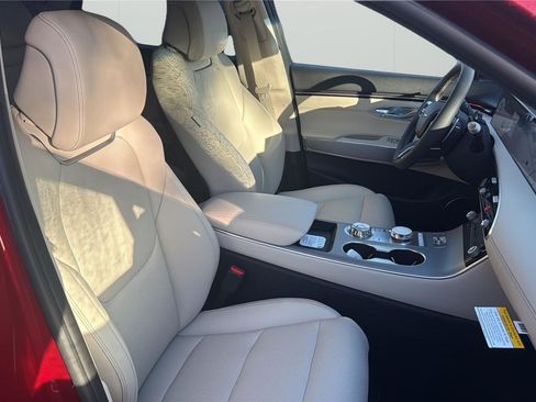 New 2026 Genesis GV70 2.5T Select AWD/4WD image 14