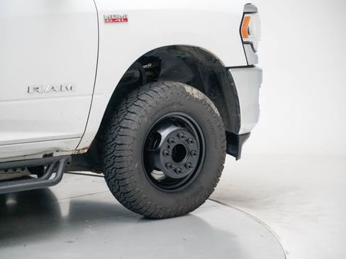 Used 2020 RAM 3500 Tradesman w/ Chrome Appearance Group AWD/4WD image 7