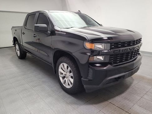 Used 2020 Chevrolet Silverado 1500 Custom w/ Custom Value Package RWD image 13