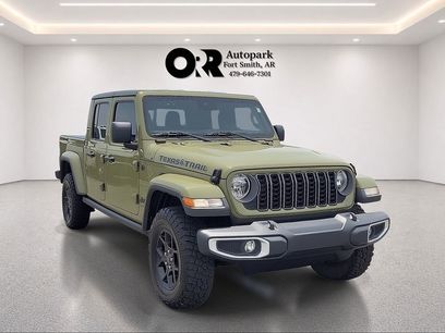 Used 2025 Jeep Gladiator Sport