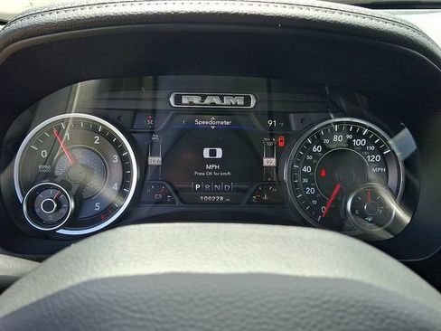 Used 2020 RAM 1500 Laramie w/ Sport Appearance Package AWD/4WD image 16