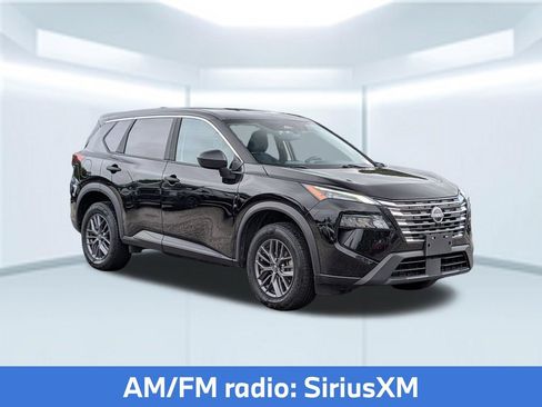 Used 2024 Nissan Rogue S AWD/4WD image 10