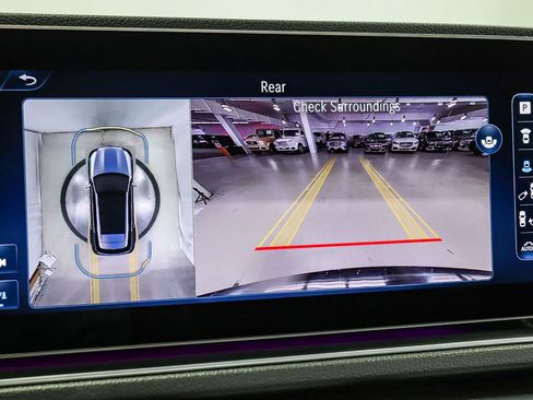Used 2024 Mercedes-Benz GLE 350 4MATIC w/ 3rd Row Seat Package image 24
