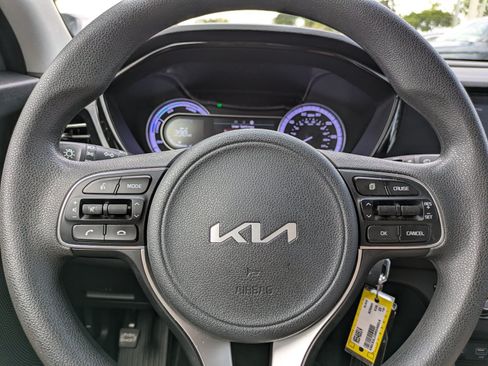 Certified 2022 Kia Niro LX FWD image 19