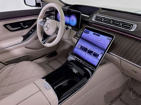 New 2026 Mercedes-Benz Maybach S 580 4MATIC image 17