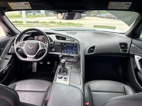 Used 2019 Chevrolet Corvette Z06 RWD image 8