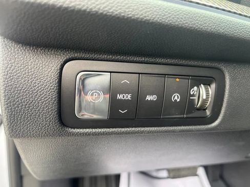 New 2026 Chevrolet Traverse High Country w/ LPO, Floor Liner Package AWD/4WD image 25