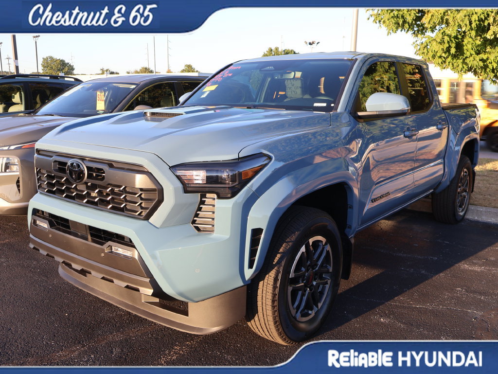 Used 2026 Toyota Tacoma TRD Sport w/ TRD Sport Upgrade Package AWD/4WD image 12