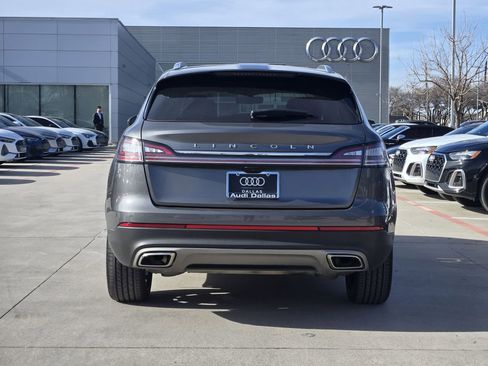 Used 2022 Lincoln Nautilus Reserve w/ Equipment Group 201A image 9