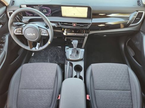 New 2026 Kia Seltos S image 18