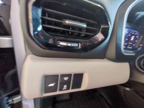 Used 2025 Honda Pilot Elite image 11