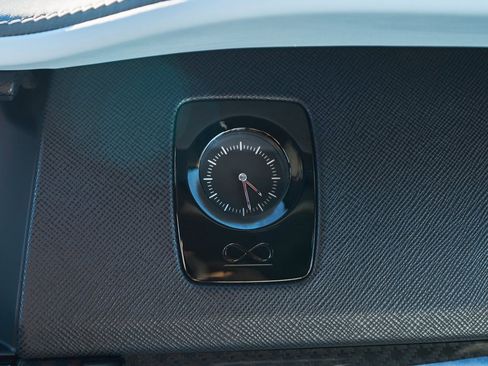 Used 2022 Rolls-Royce Cullinan Black Badge w/ Dark Exterior Package image 74