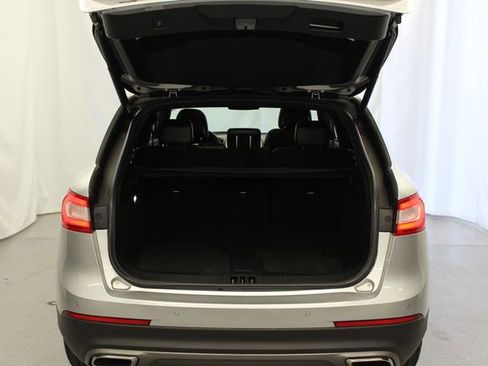 Used 2018 Lincoln MKX Select w/ Lincoln MKX Climate Package FWD image 8