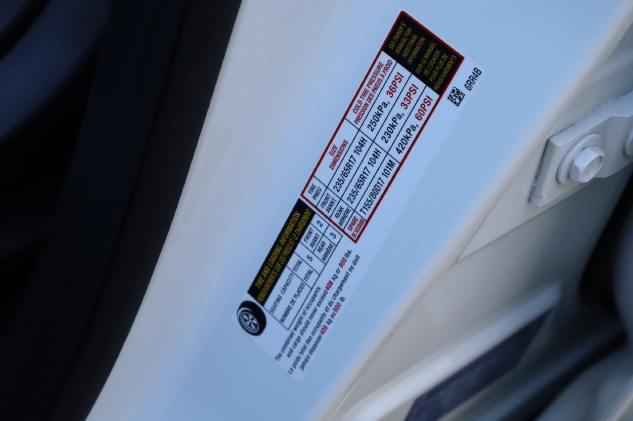 Used 2024 Nissan Rogue S FWD image 29