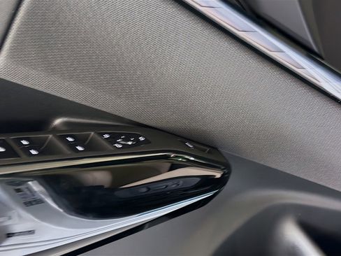 New 2026 BMW X3 xDrive30 w/ M Sport Package image 24