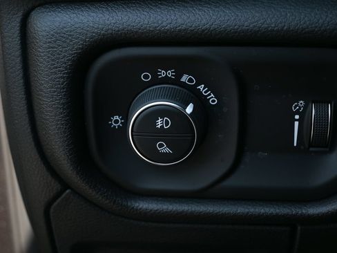 Used 2026 RAM 1500 Express RWD image 14
