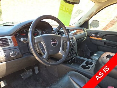 Used 2011 GMC Sierra 1500 SLT w/ SLT Convenience Package AWD/4WD image 8