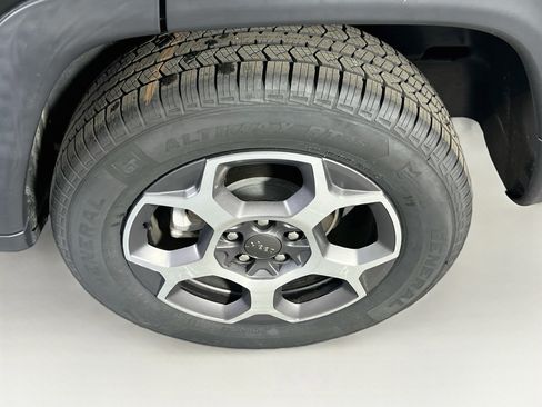Used 2022 Jeep Compass Trailhawk AWD/4WD image 28