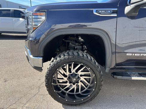 Used 2023 GMC Sierra 1500 SLT w/ SLT Premium Package image 10