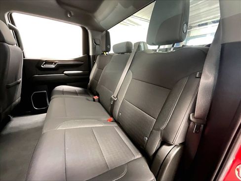 Used 2023 Chevrolet Silverado 1500 LT AWD/4WD image 15