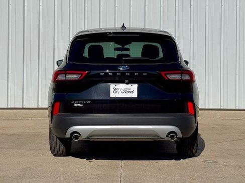 Certified 2025 Ford Escape Active w/ Cold Weather Package image 4