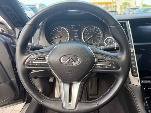Used 2022 INFINITI Q60 3.0t Luxe w/ Cargo Package RWD image 16