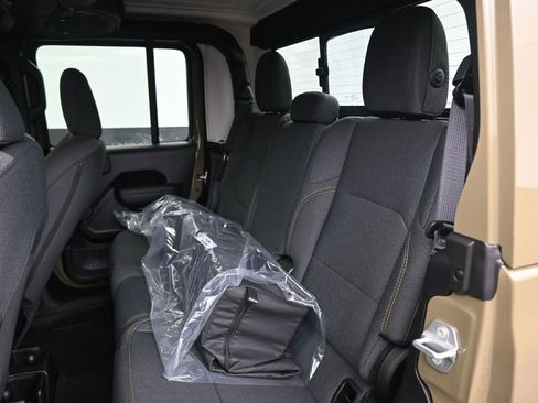 New 2026 Jeep Gladiator Sport AWD/4WD image 23