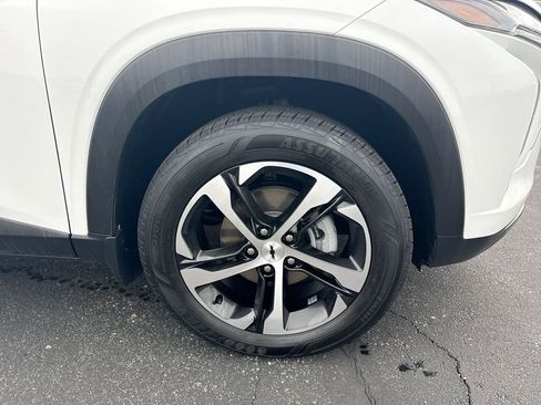 Certified 2025 Chevrolet Trax RS w/ Driver Confidence Package image 10