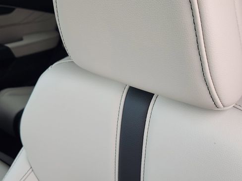 New 2026 Honda Pilot Touring image 18