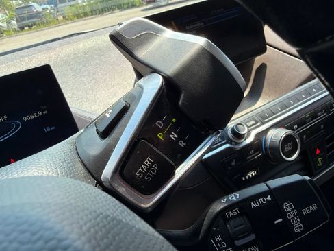 Used 2017 BMW i3 w/ Range Extender RWD image 21
