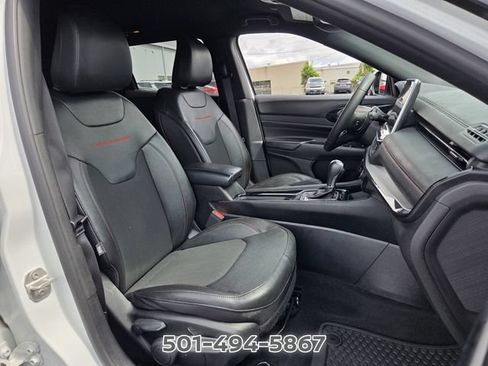 Used 2024 Jeep Compass Trailhawk AWD/4WD image 15