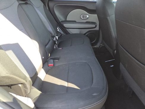 Used 2017 Kia Soul + FWD image 21