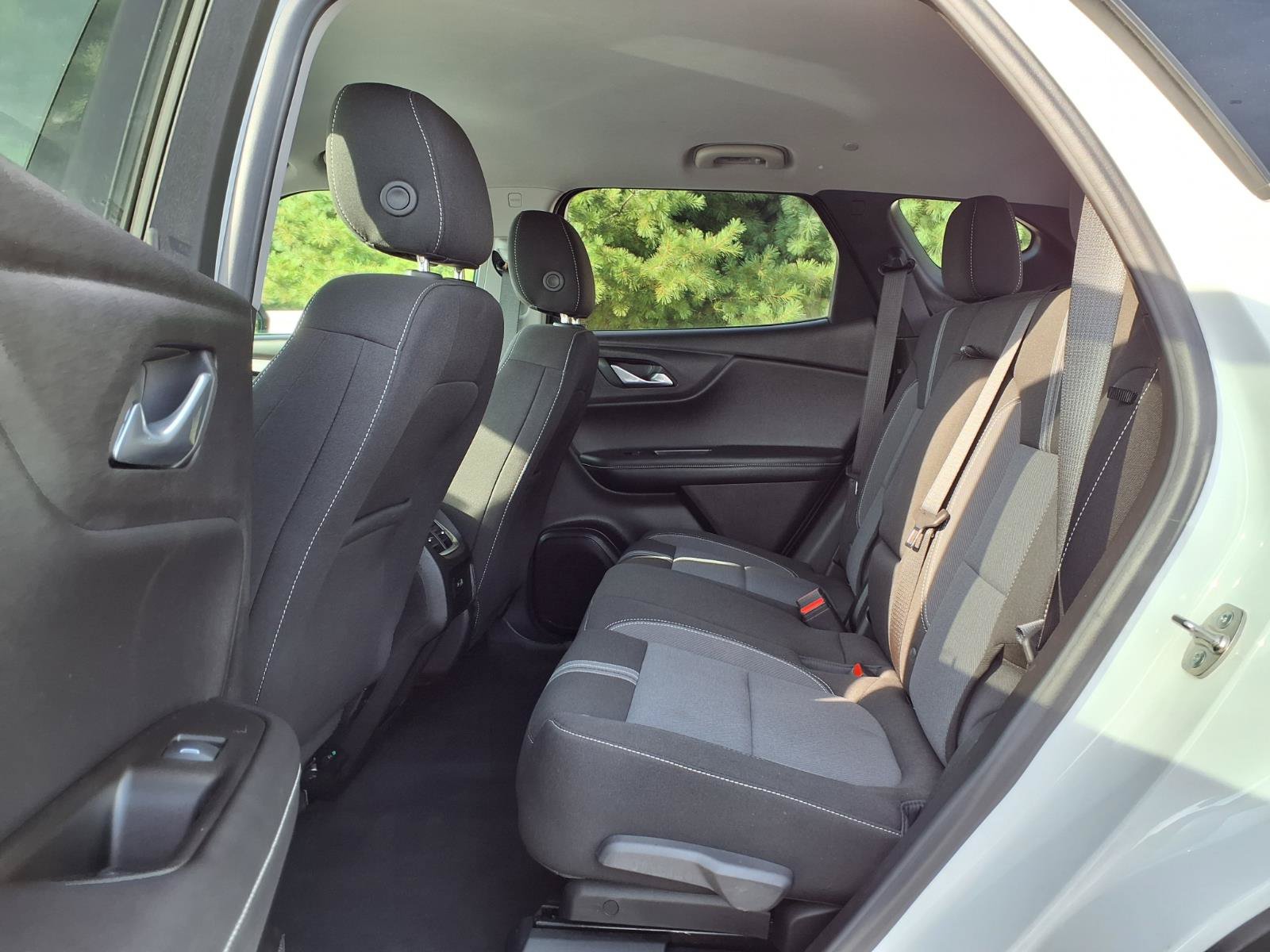 Used 2024 Chevrolet Blazer LT w/ Convenience Package FWD image 22