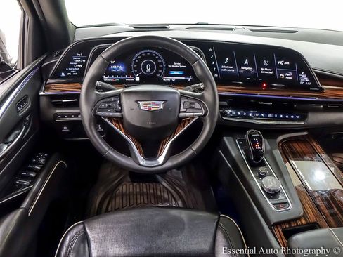 Used 2022 Cadillac Escalade ESV Premium Luxury AWD/4WD image 19