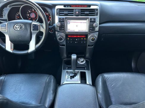 Used 2010 Toyota 4Runner Limited image 17