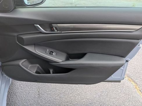 Used 2022 Honda Accord Sport image 33