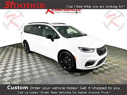 New 2026 Chrysler Pacifica Limited