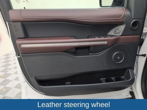 Used 2024 Ford Expedition Max Limited image 42