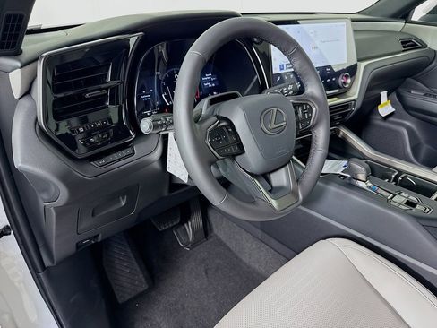 New 2026 Lexus TX 350 AWD image 9