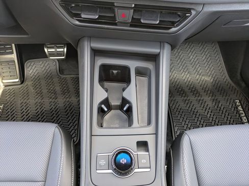 New 2026 Volkswagen Tiguan SE R-Line AWD/4WD image 19