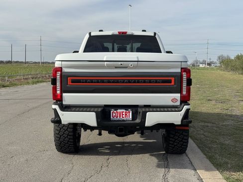 New 2026 Ford F250 Lariat w/ Black Appearance Package AWD/4WD image 5